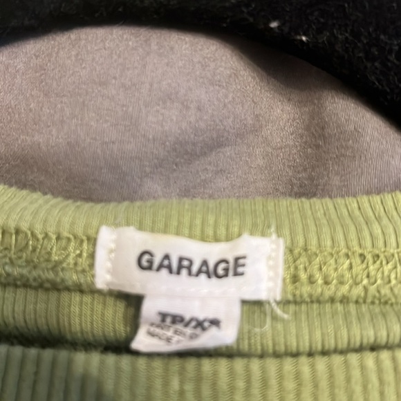 Green fitted mini dress - Picture 2 of 2